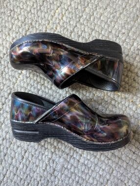 Dansko Iridescent Multi-Color Clog Size 39